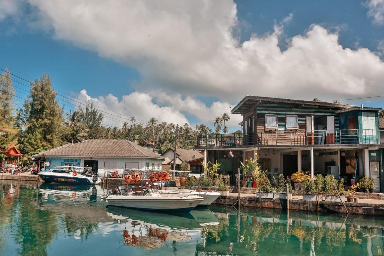 Baan Rabieng Talay Homestayบ้านระเบียงทะเล โฮมสเตย์เกาะกูด Ko Kut 외부 사진